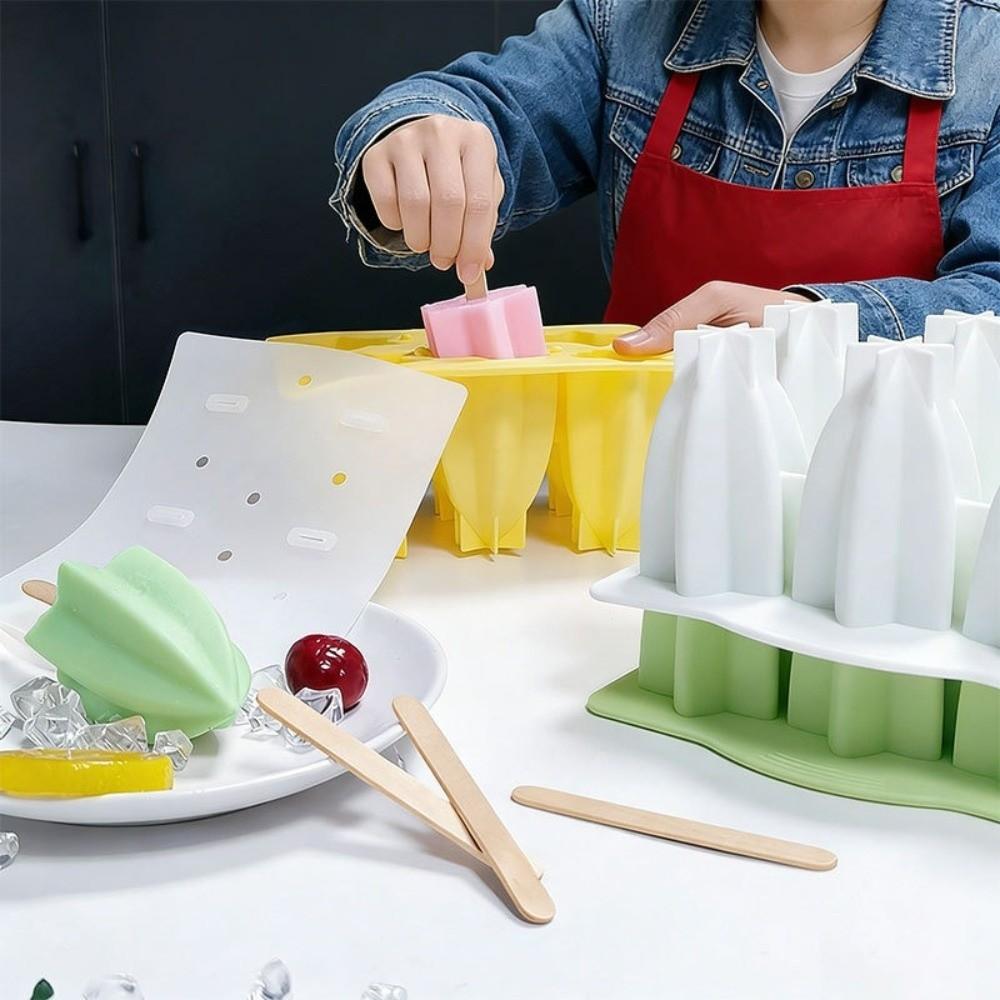 Reusable Ice Cream Popsicle Mold Creative Design Wood Stick Homemade Ice Box Easy Release DIY Popsicle Mold Cube Tray
