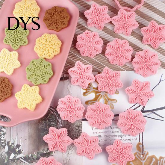 Cookie Stamp 9Pcs 3D Fondant Mold Easy to Demold DIY Cake Biscuit Decorating Tools Merry Christmas Snowflake for Home Baking