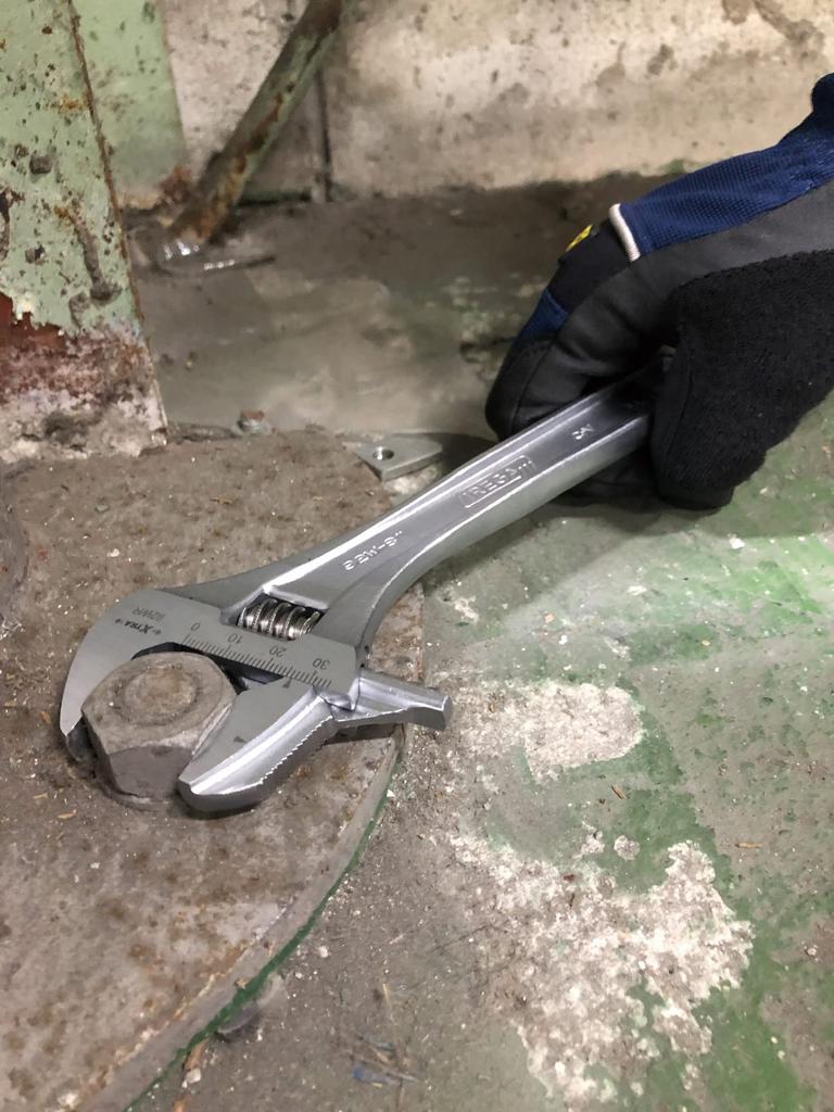 SIGNET Wrench 250mm Pipe/Adjustable 92WR-10 92WR-250