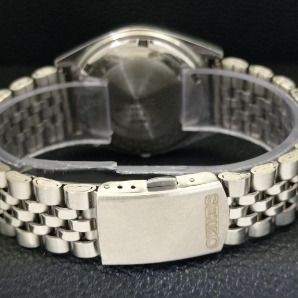 GENUINE VINTAGE SEIKO 5 AUTOMATIC JAPAN MENS BLACK COLOR DIAL WATCH A500097-2 R151a-a500097