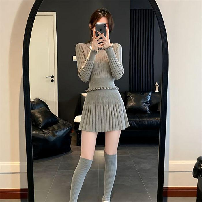 Timeless Chic Knit Skirt Suit - Age-Defying, Elegant Two-Piece with Premium Look