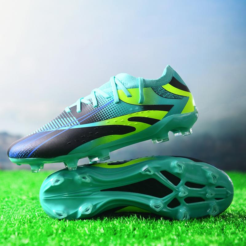 New low-top football shoes Boys' students' long nails World Cup broken nails grass game training football shoes