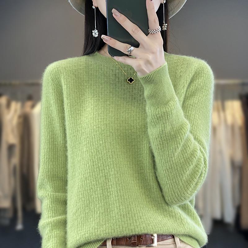 Women's Soft Wool Round Neck Sweater - 100% Pure Wool, Long Sleeve, Fluffy Knit, Autumn/Winter 2023