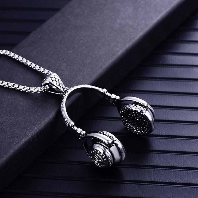 Ladies Necklace Men's Necklace Retro Earphone Pendant Couple Hip-hop Necklace