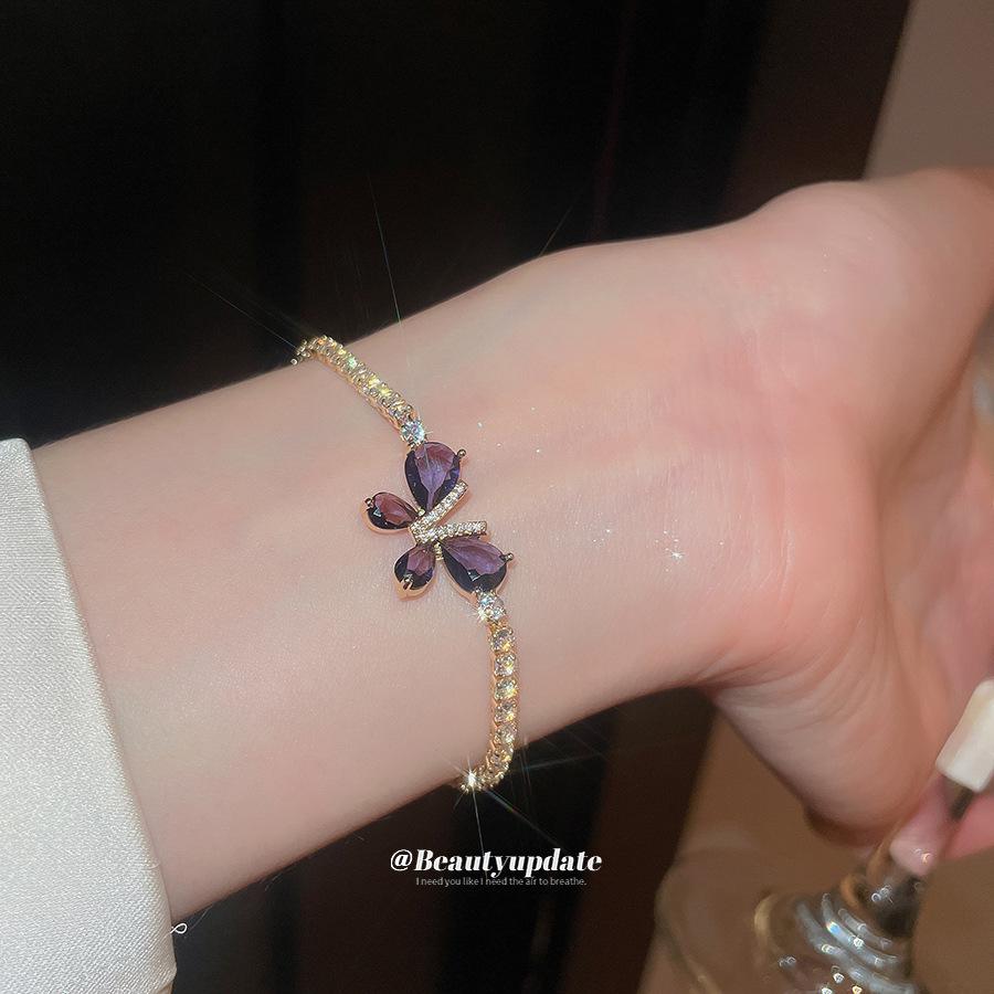 European & American Retro Geometric Zirconia Butterfly Bracelet - Luxurious, Fashionable, Exquisite Hand Jewelry
