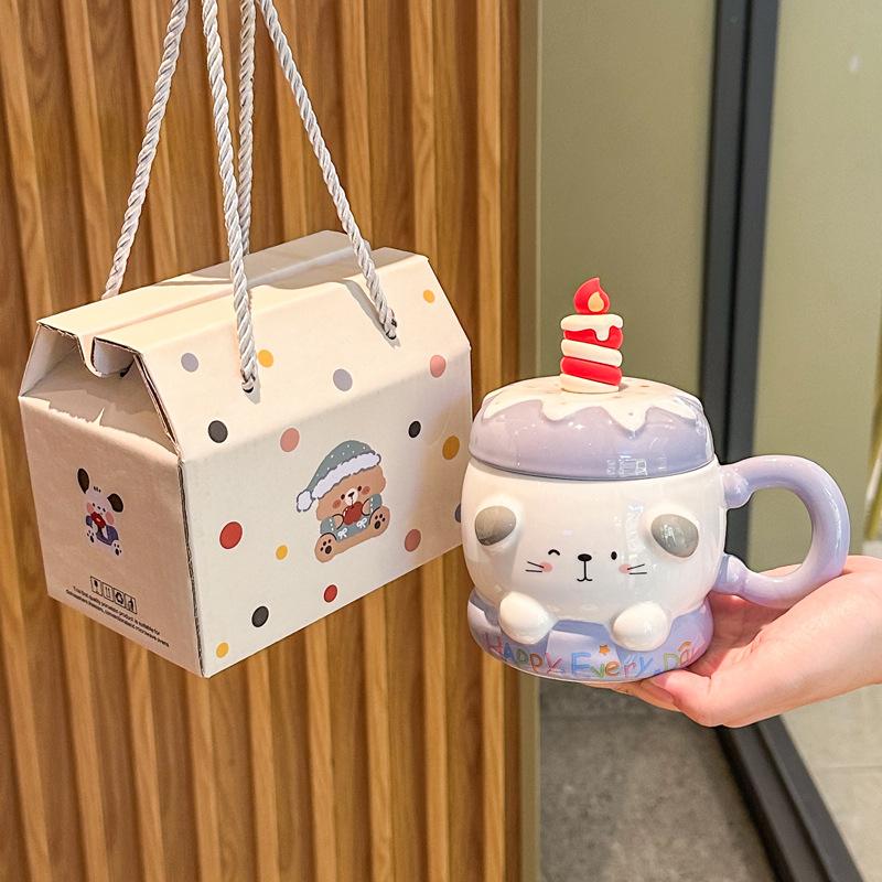 Send girls graduation souvenir high-value creative cake ceramic mug with lid gift souvenir