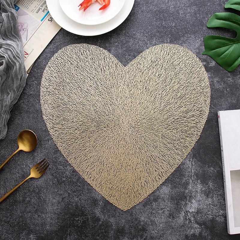 1Pc 38cm Love Heart Shape PVC Placemat Home Heat Insulation Table Mat Valentine Day Wedding Party Decoration