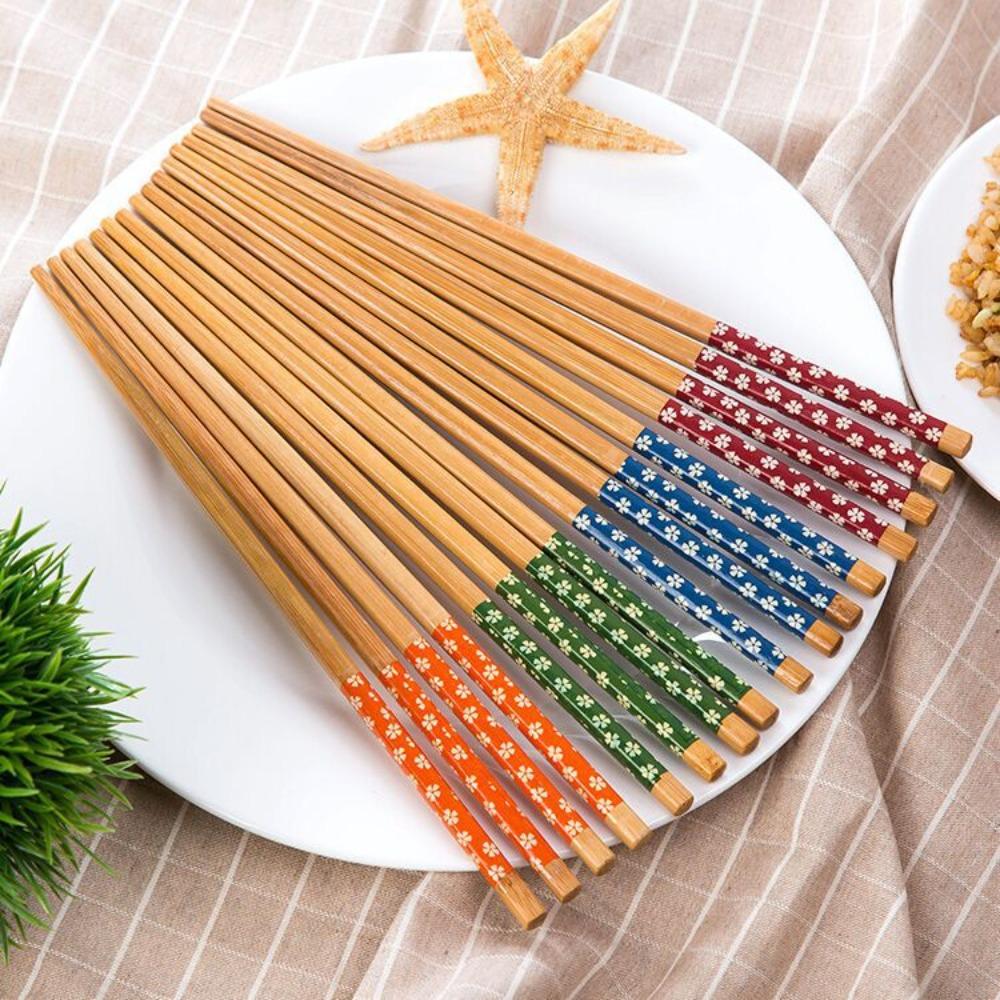 1Pairs 24CM Classic Wooden Chopsticks Reusable Sushi Kitchen Tool Natural Bamboo Chopsticks