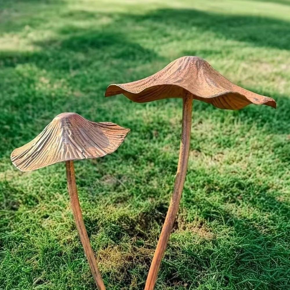 2PCS Handmade Mushroom Garden Stake Retro Style Garden Landscape Statue  Lawn Decoration