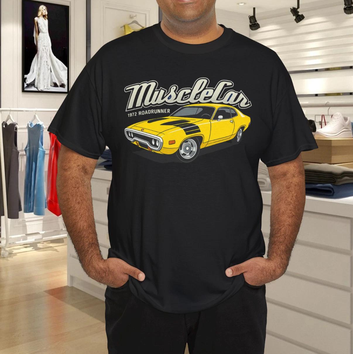 

Mopar - 1972 Plymouth Roadrunner Musclecar T-Shirt XL