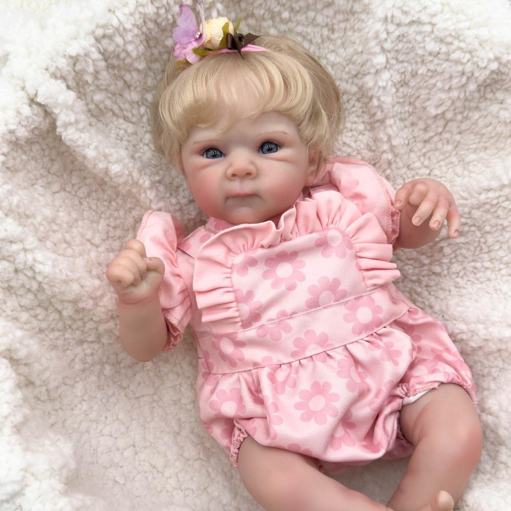 Lifelike 18 Inch Reborn Babies Doll Bettie Soft Cloth Body Cotton Stuffed Simulation Doll with Short Gold Hair Lovely Newborn Dolls for Kids Xmas Gift