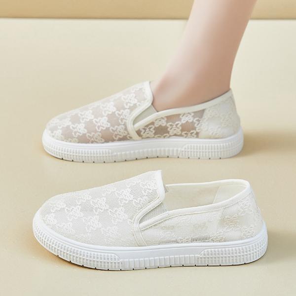 Summer Mesh White Shoes for Students, Breathable and Height Increasing Casual Board Shoes