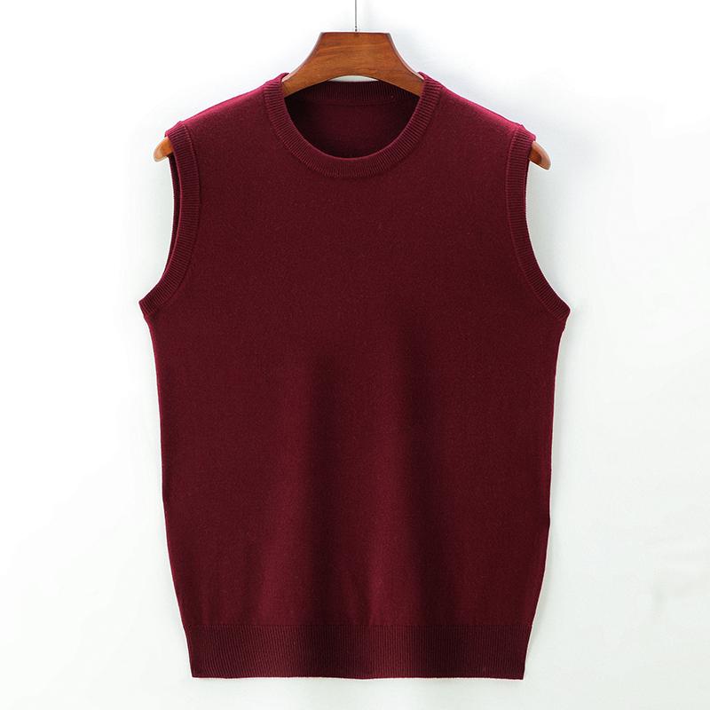 Men's V-Neck Red Knit Vest: Warm Autumn/Winter Waistcoat