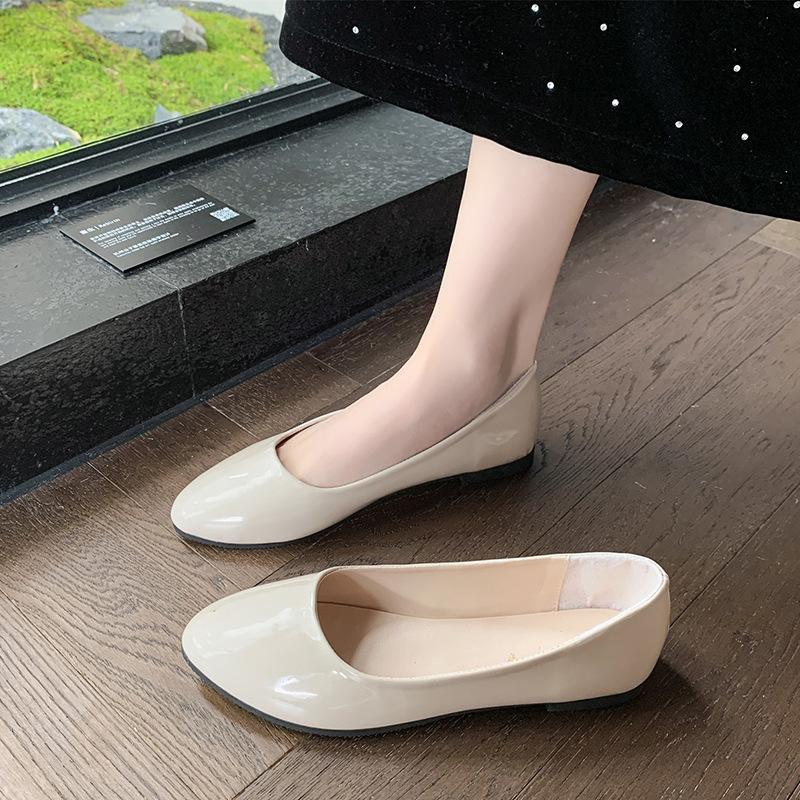 Large size thick heel single shoes women's spring new round head flat shoes women's one-pedal black single shoes women
