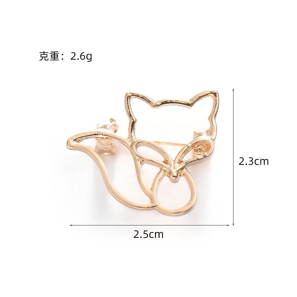 Korean simple hollow fox brooch, cute niche design collar accessories, suit anti-light pin