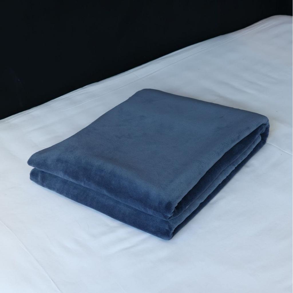 Solid Color Double Sided Autumn Winter Blanket Thickened Coral Fleece Nap Blankets Multi Purpose Double Air Conditioning Quilt
