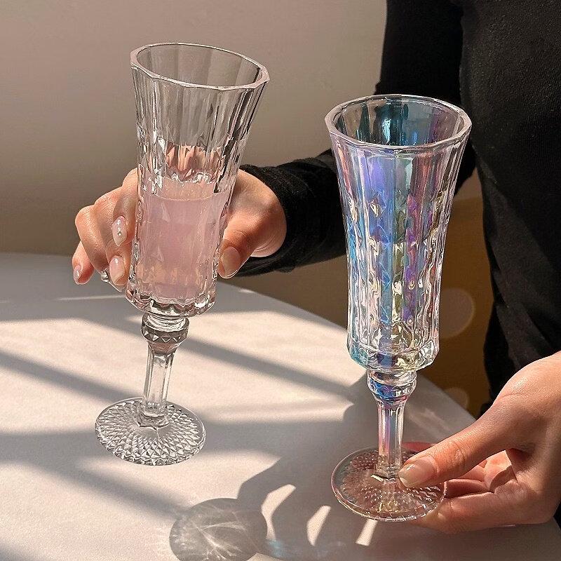 ZISIZ French Embossed Champagne Glass
