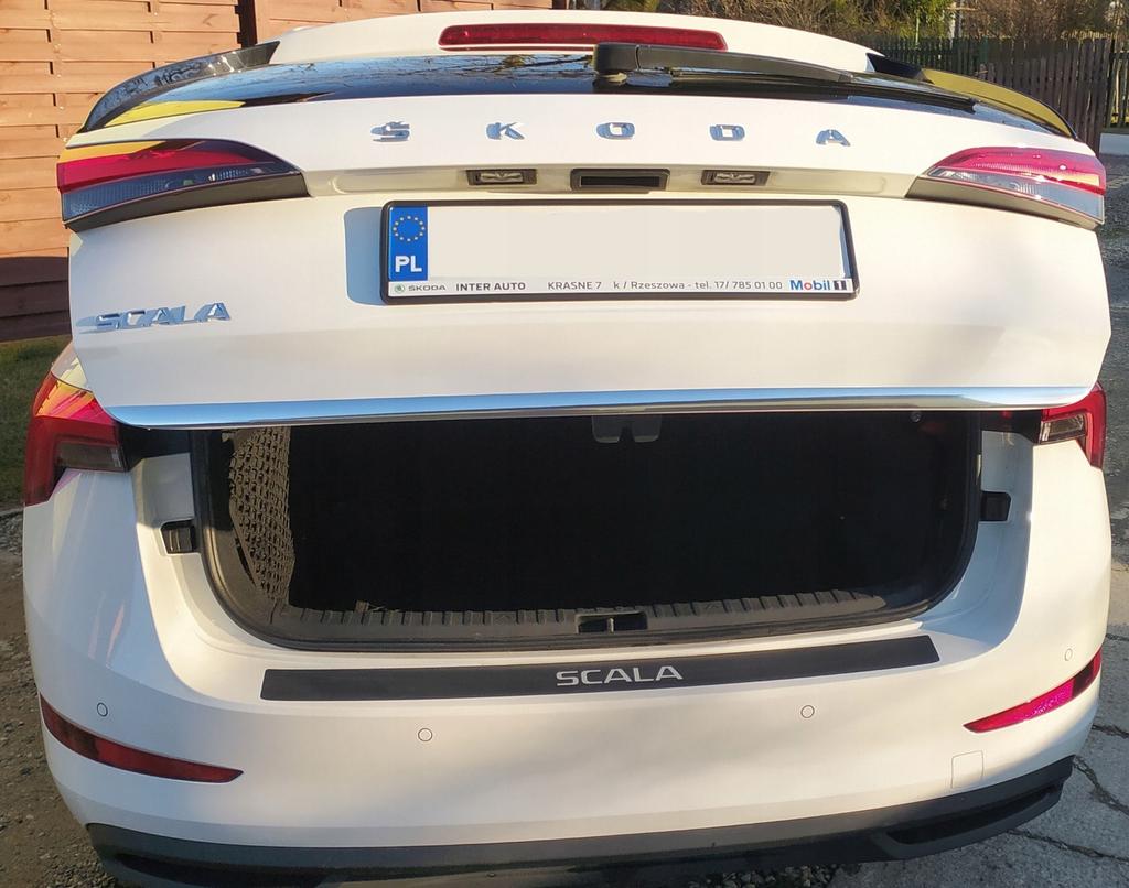 SKODA SCALA - CHROME STRIP Trunk Lid