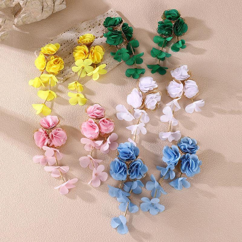 New Fashion Pink Mesh Flower Long Tassel Pendant Earrings for Women Elegant Metal Petals Romantic Earring Beach Vacation Zircon
