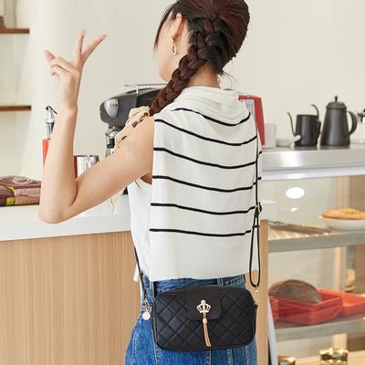 Embroidered Rhombus Pendant Camera Bag New Fashion Shoulder Crossbody Niche Women's Bag