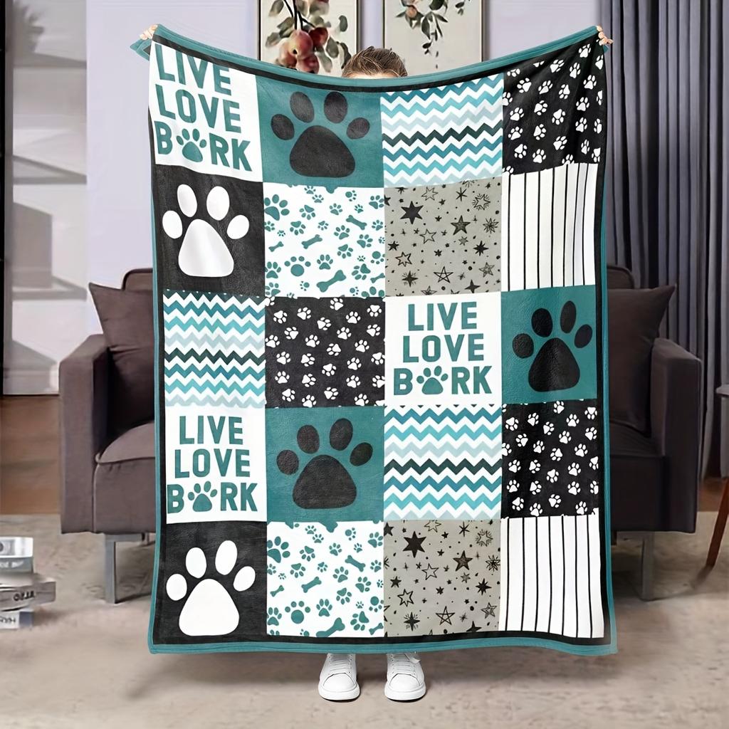 Lovely Animal Flannel Blanket Green Dog Footprint for Kids Bedroom Decoration Warm Soft Comfertable Blanket for Sofa Chair