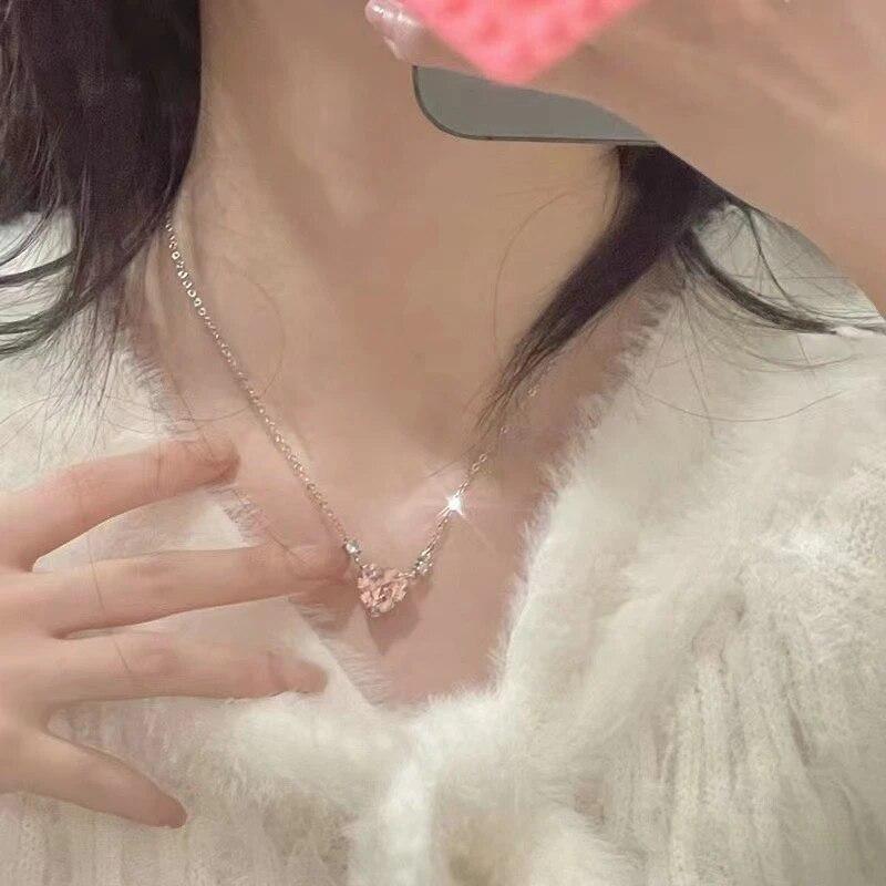 2023 Crystal Zircon Bow Knot Heart Pendant Necklaces Y2K Pink Heart Ladies Girls Fashion Elegant Clavicle Chain Women Jewelry