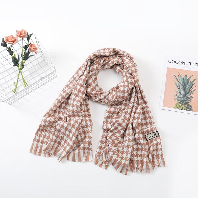 Women's Houndstooth Plaid Tassel Scarf