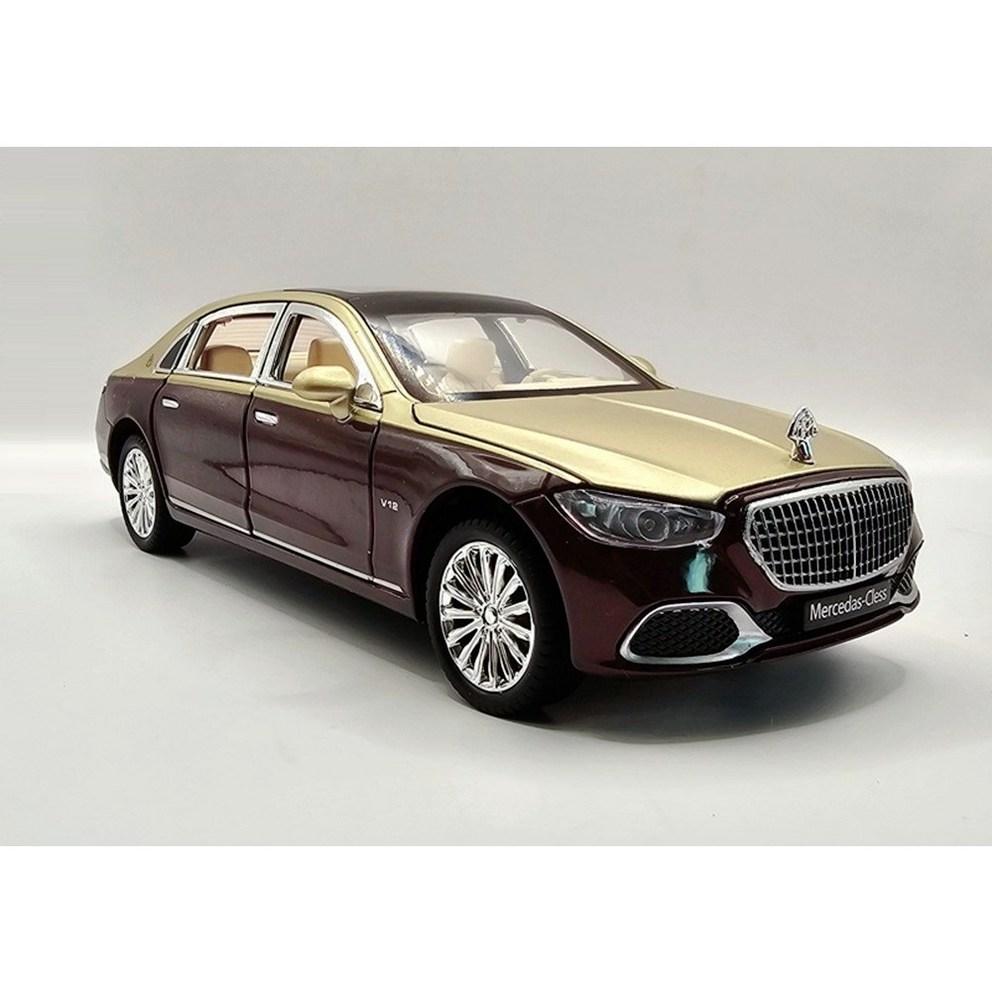 Squisito Modello Diecast Maybach Mercedes-Benz S680 - 1:Replica di Lusso in Scala 1:24, Bicolore Oro e Vino