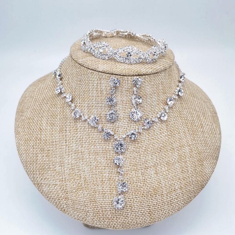 BLINGBAY Kvinners Smykkesett Søtt Trendy Bryllup Brude Tilbehør Rhinestones Elegant Armbånd Halskjede Øredobber Sett Kvinners Moderne Smykker Gave