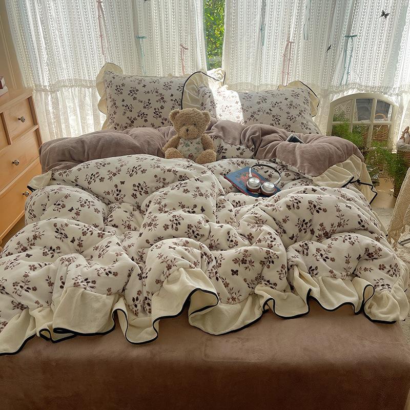 

Французский Ретро Цветочный Молочный Пух Край Ремесло Утолщенный Молочный Пух Четыре Предмета 1.2m Sheet 3pc