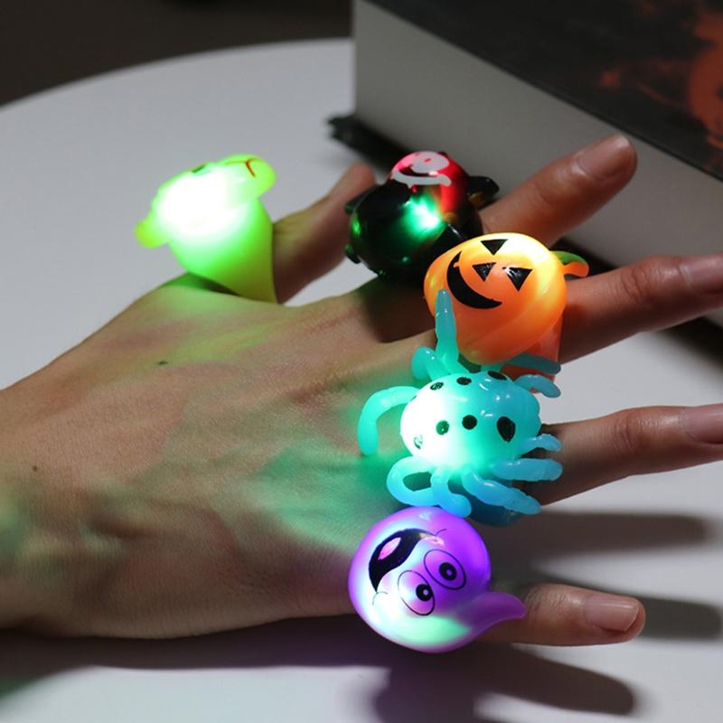 Luminous Prom Party Finger Lights Pumpkin Skull Glowing Ring Novelty Trick Or Treat Halloween Decor Flashing Toys