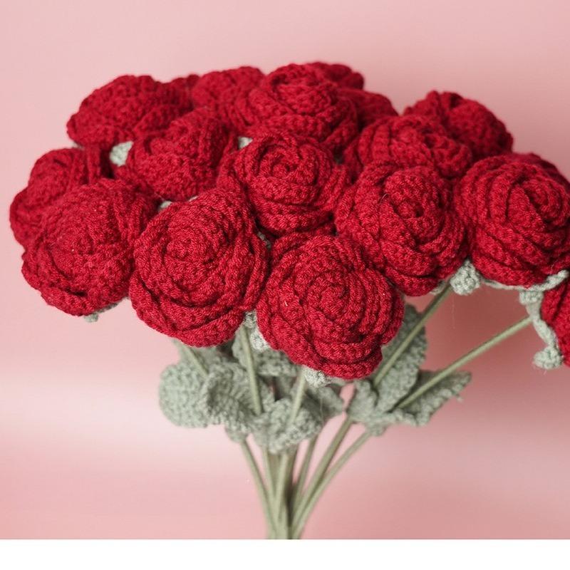 1Pcs Wine Red Handcrafted Knitted Rose Bunch for Valentine's Day - Romantic Wedding Decor Couple Gift