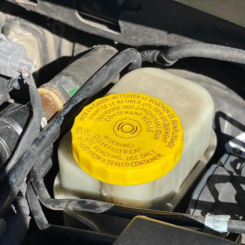 68303540AA for Jeep Wrangler Cherokee for Chrysler Grand Voyager Car Brake Master Cylinder Cap Brake Fluid Reservoir Cover