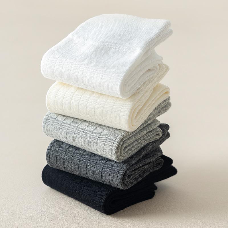 Girls Draw A Pair of Spring and Autumn Socks, Pile Up Socks, School Style, Retro Solid Color Long Socks, Vertical Striped Mid-calf Socks