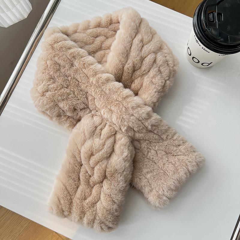 Thickened version of soft waxy wool scarf, female Korean version of solid color versatile cross short imitation Rex rabbit scarf, autumn