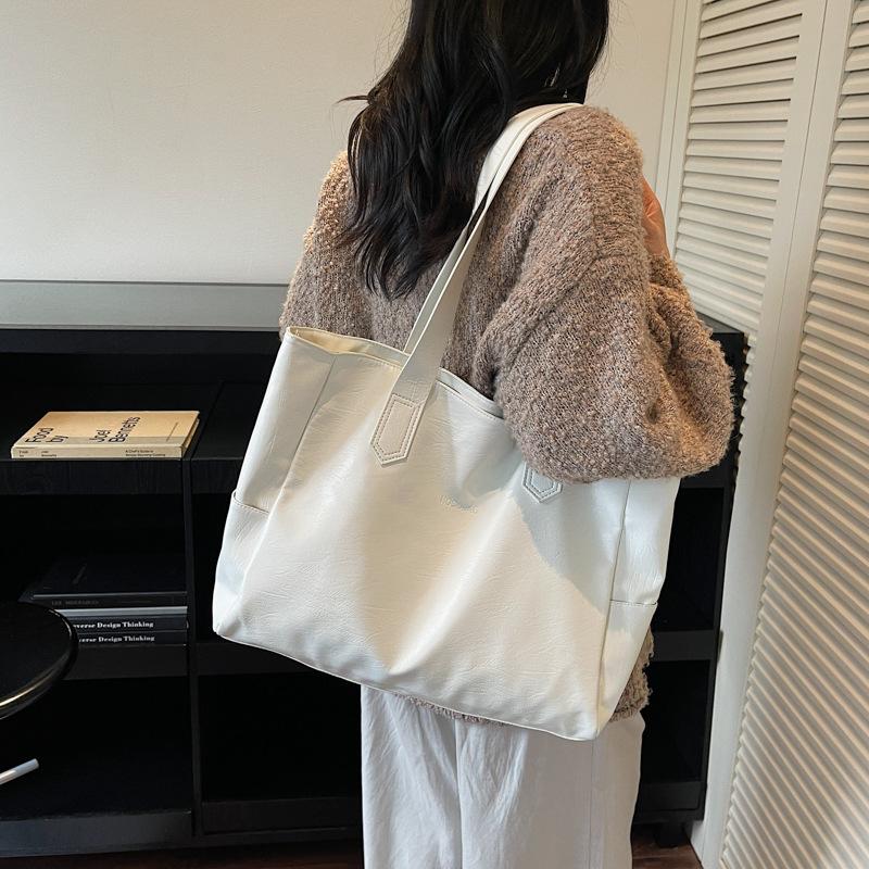 Large-capacity Backpack, Casual Tote Bag, Retro and Fashionable Shoulder Bag, Commuting Bag