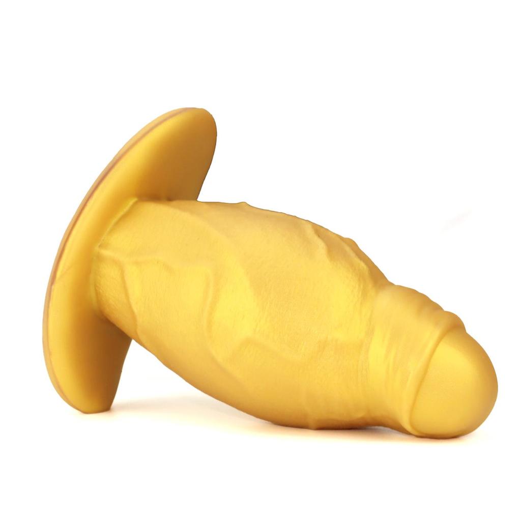Goldener Flüssigsilikon Tragbarer Realistischer Dildo: Weicher, Großer, Outdoor Analplug für Männer & Frauen.