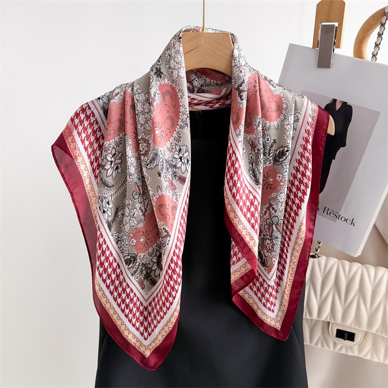 

Luxury Neck Head Scarfs Imitation Silk Square Scarf Women‘s Print Neckerchief Bandanas Foulard Hairbands Shawls Wraps