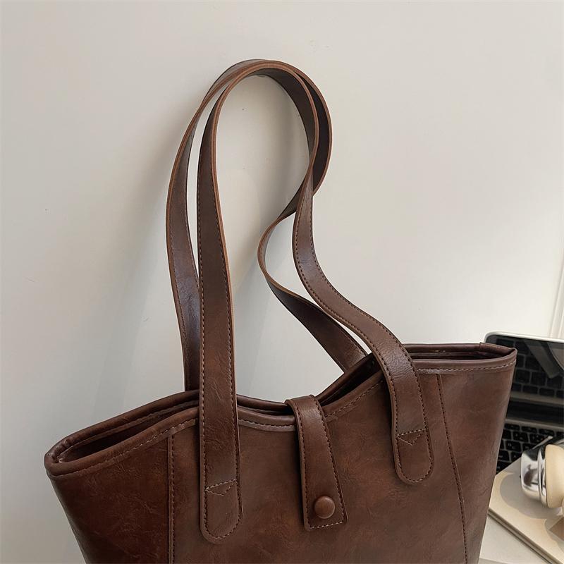 Classic Leather Tote Bag with Top Handle Large Capacity Everyday Fashion Shoulder Bag for Women