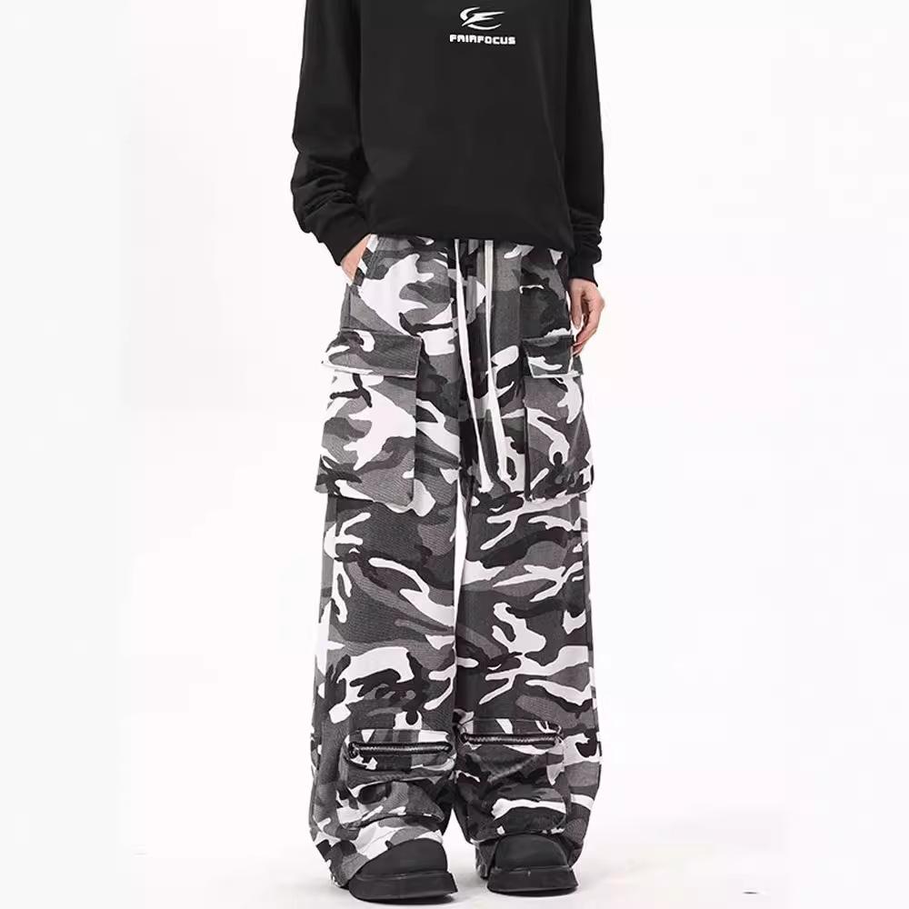 Men's Retro Hiphop Camouflage Cargo Pants: Loose, Straight-Leg, Multi-Pocket Design.