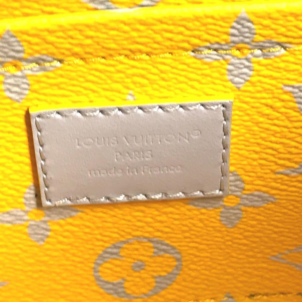 Louis Vuitton M24536 Monogram Glow Locker Dopp-Kit Pouch Clutch bag