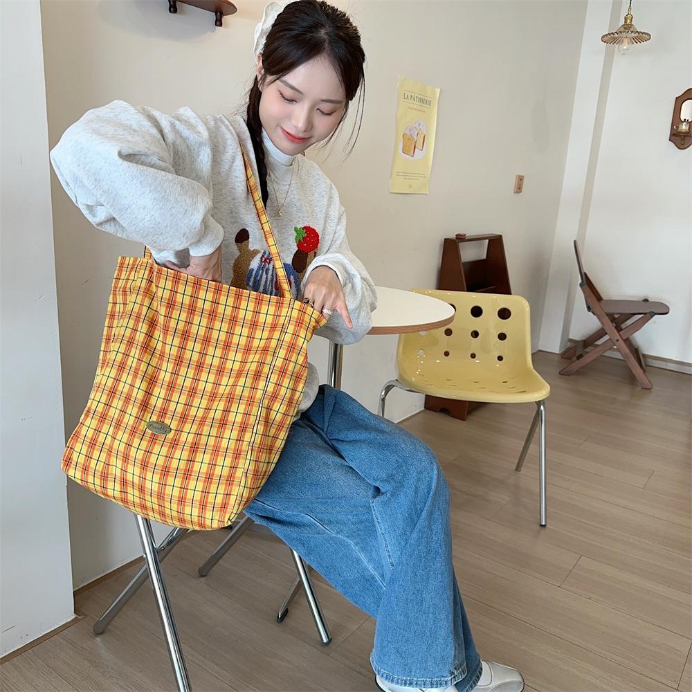 Large Capacity, Minimalist, Single Shoulder Checkered Bag, Lightweight, Commuting Canvas Bag, Double-sided, Dual-use Tote Bag