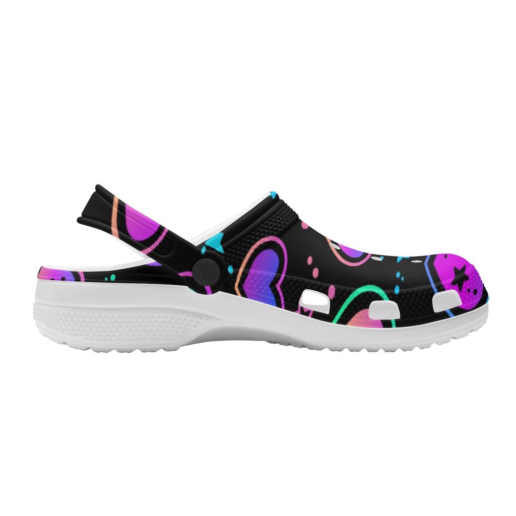 White EVA Clogs with Candy Heart Print, Lightweight Slip On Garden Shoes, Breathable Beach Sandals, Indoor Outdoor Slippers for Men Women