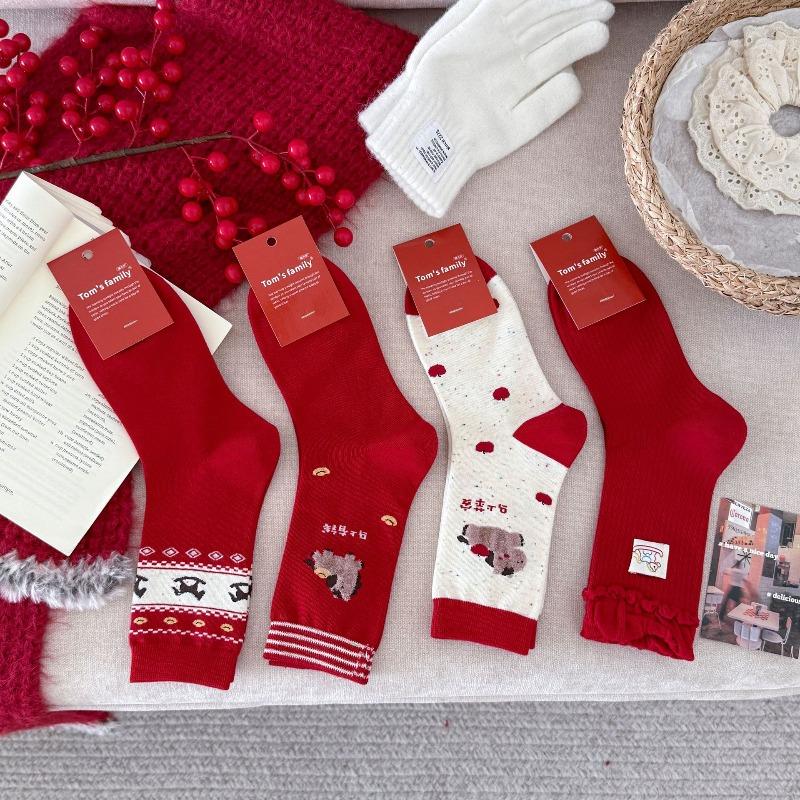Autumn and Winter Red Socks, Pure Cotton Fair Island Mid-calf Cartoon Cute Pile-up Sock Girl