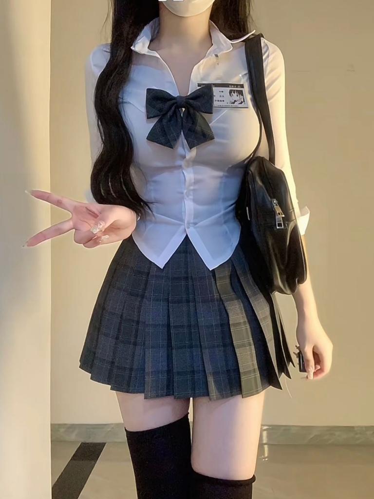 Women's Slim Fit Long Sleeve Shirt Japanese JK College Style Button-Down Blouse Preppy Casual Top
