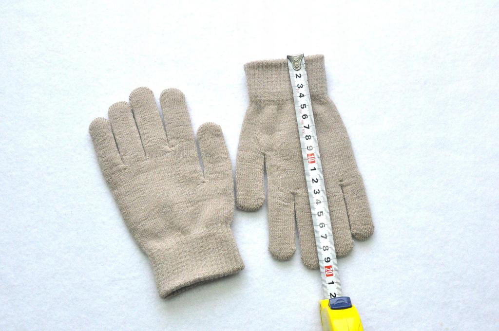 Acrylic Gloves Warm Touch 20Cm Brown R01