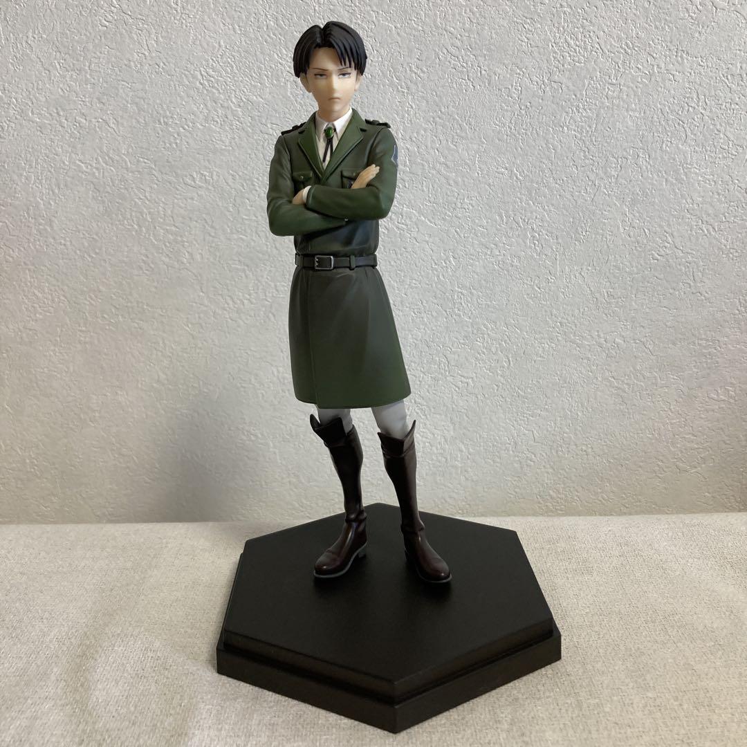 

[Б/У] POP UP PARADE Атака титанов Фигурка Леви