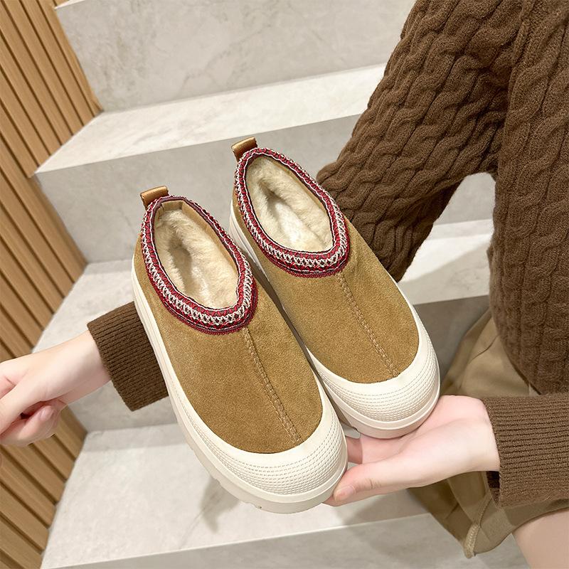 

2025 Winter Velvet Leather Leather Snow Boots Women s Korean Edition Thick-bottomed Lazy One-Pedal Sleeve Casual Snow Cotton Women 40