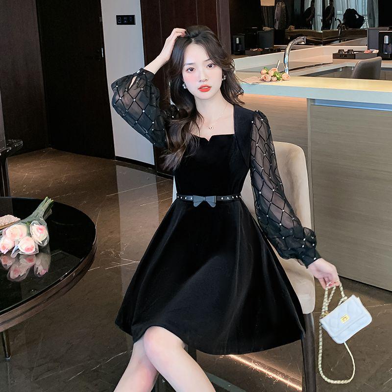 Autumn Black Velvet French Square Neck Dress: Waist-Cinching, Slimming A-line Hepburn Style with Long Sleeves