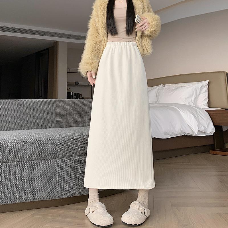 Plus Size Women s High Waist Corduroy Velvet Skirt - Autumn/Winter Slimming Korean Style S